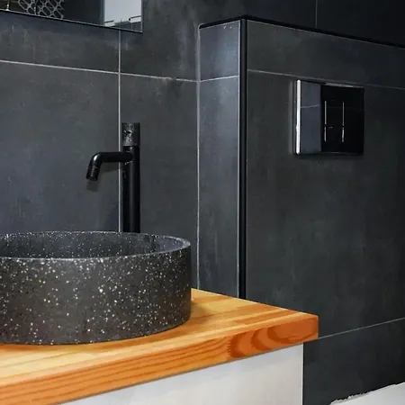 Appartamento Fully Renovated And Comfortable Apartment! *