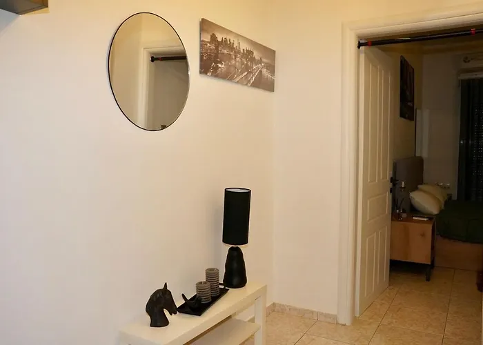 Fully Renovated And Comfortable Apartment! * Volos