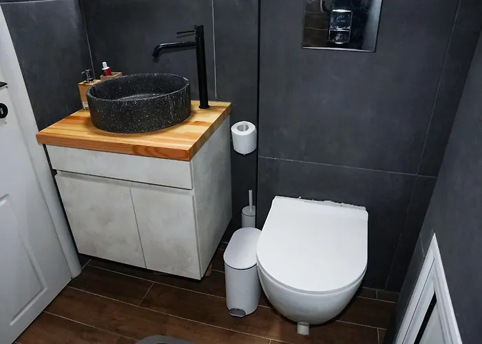 Appartement Fully Renovated And Comfortable Apartment!