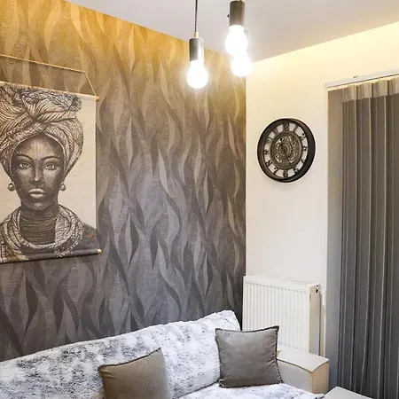 Fully Renovated And Comfortable Apartment!