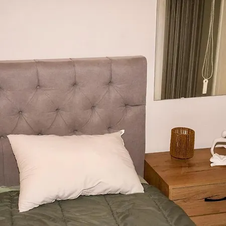 Apartman Fully Renovated And Comfortable Apartment! Vólosz